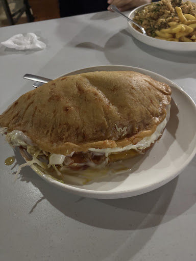 Calzone, punjena pizza